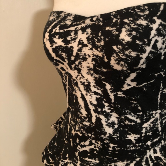 Motel Rocks Strapless Peplum Party Dress - Picture 8 of 11